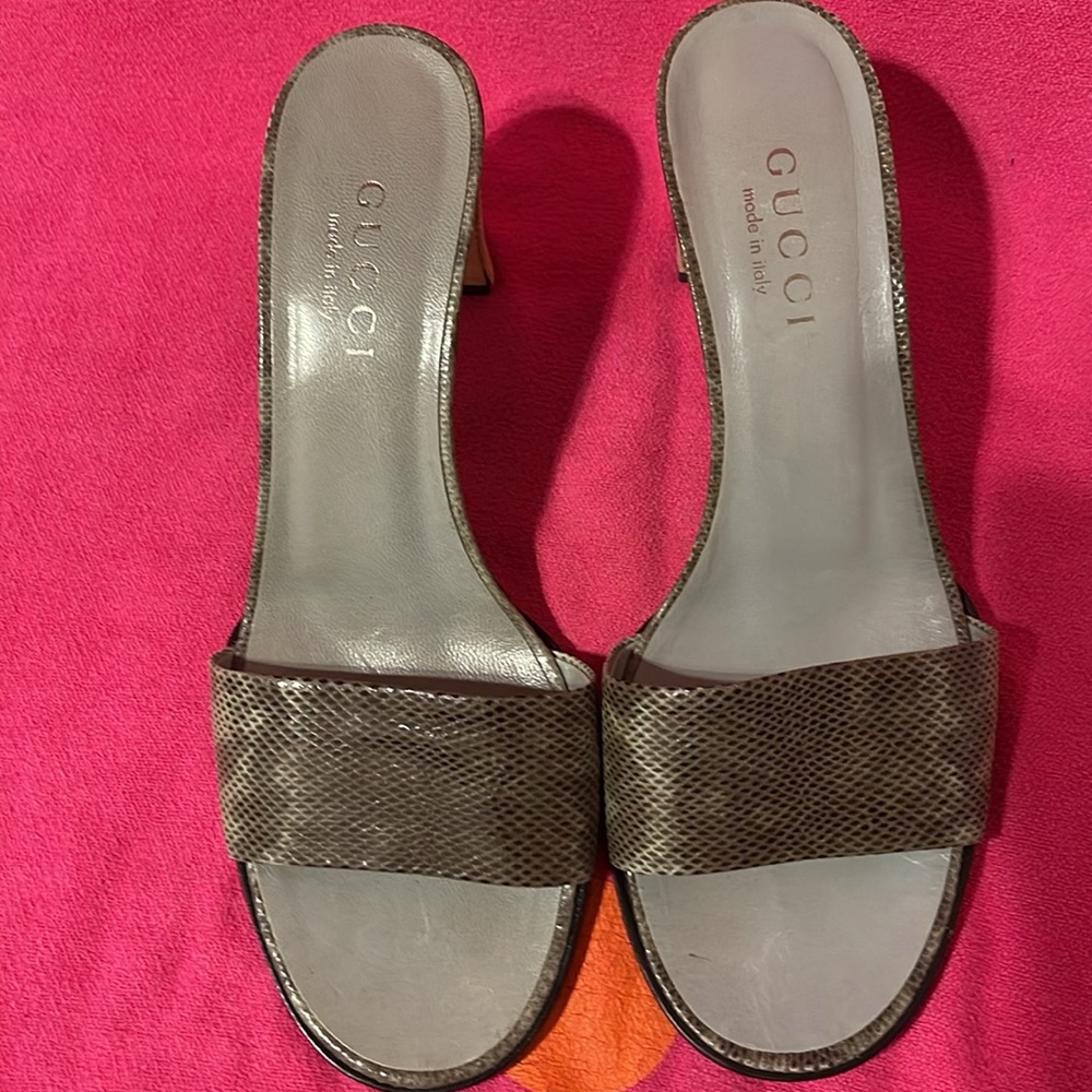 Gucci Sandals Python Print In Black And Moss Gree… - image 3